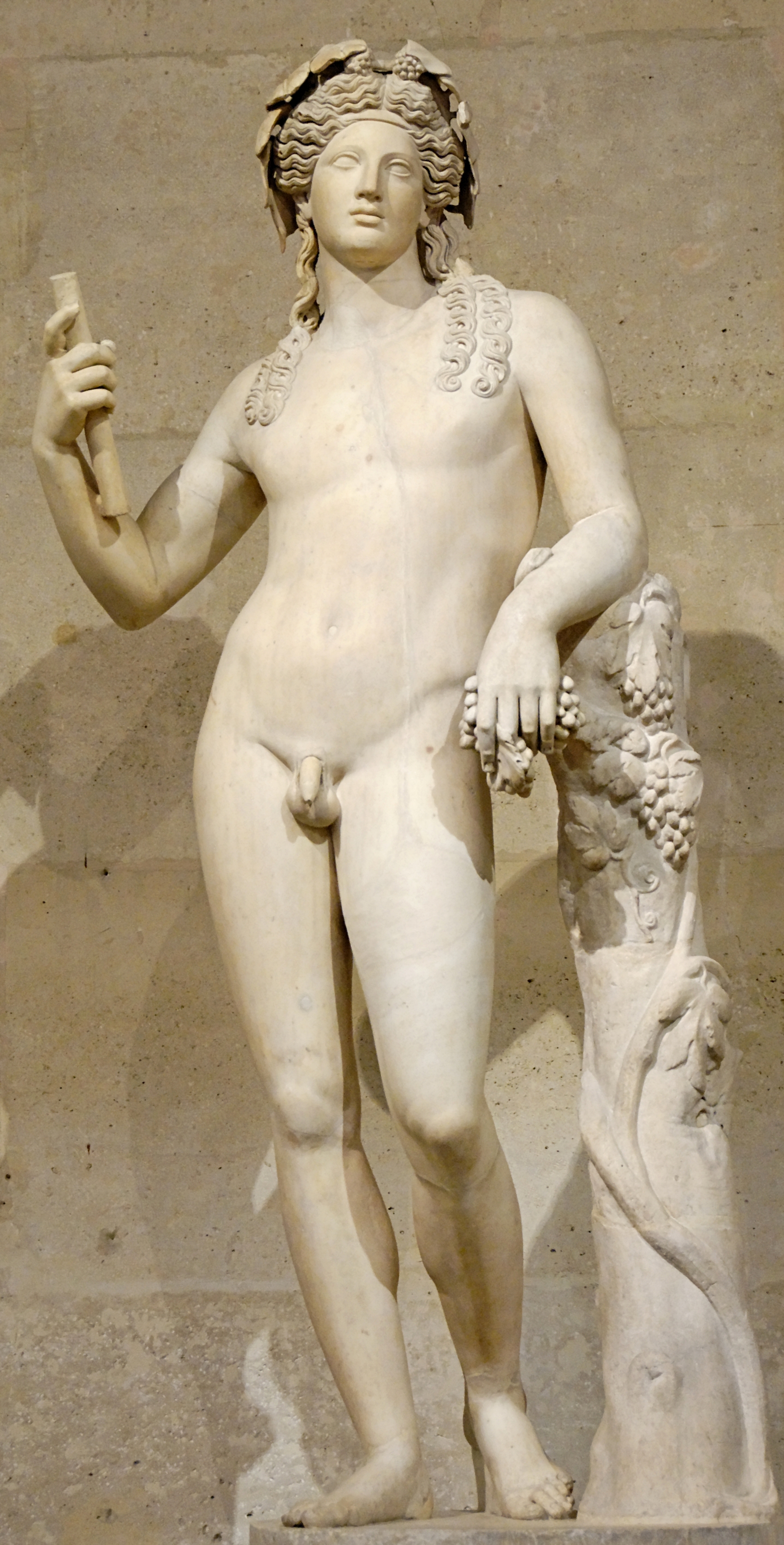 Dionīss: grieķu vīna un auglības dievs
