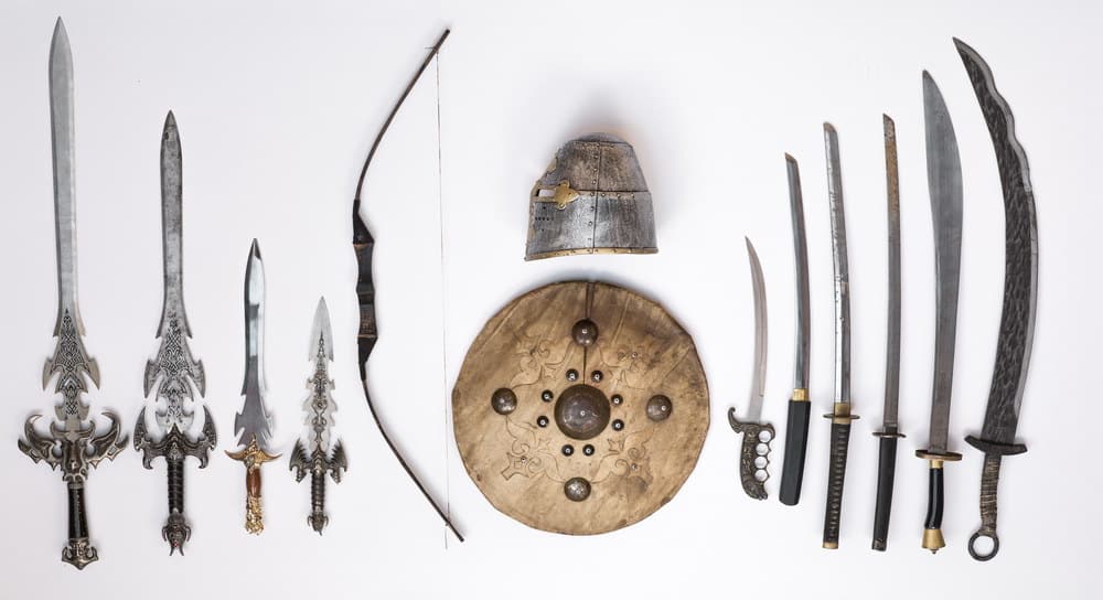 Středověké zbraně: Jaké běžné zbraně se používaly ve středověku?